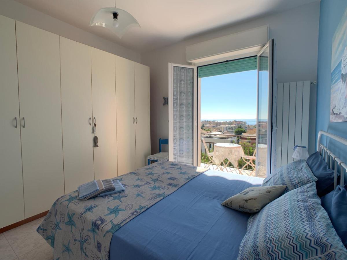 Very Cosy House With Fabulous Sea View! 皮特拉利古 外观 照片